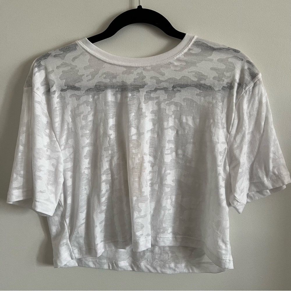 Fabletics Alivia Burnout Tee Size M